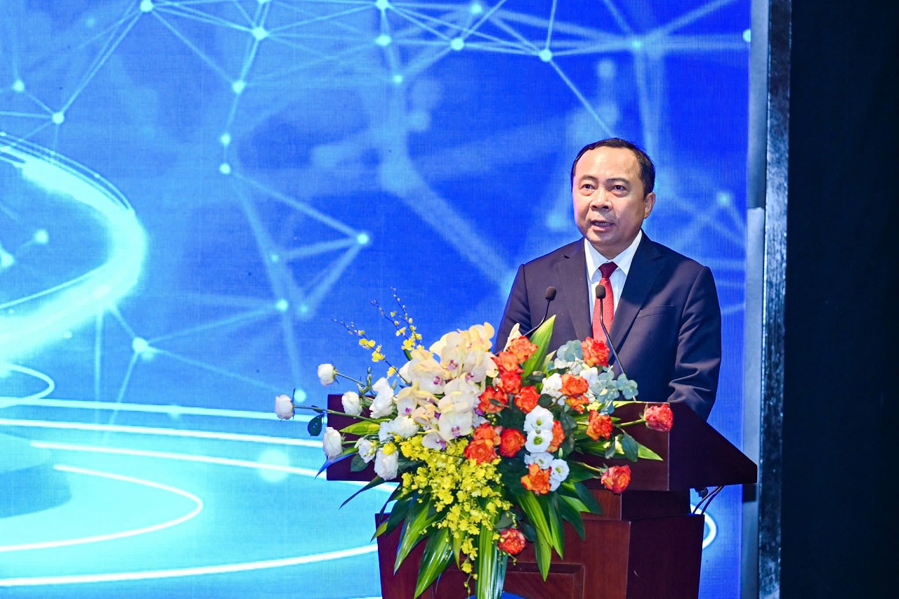 https://vietq.vn/Images/ngocxen/2026/05/18/z7837238214964_0007966d89bc766240e1fa39f3b63b3f%20(1).jpg